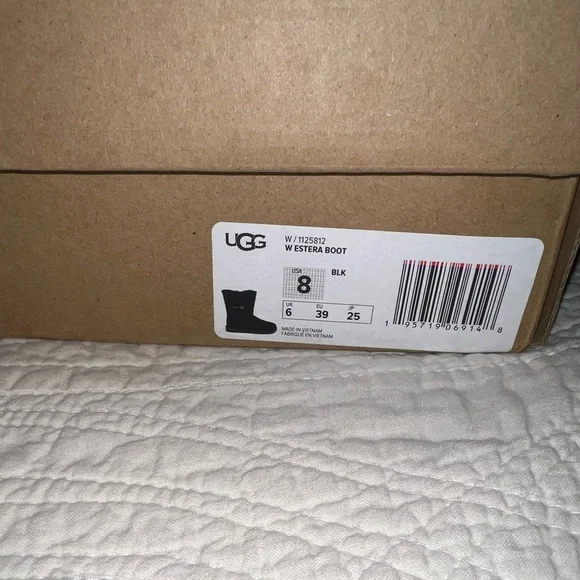 Black UGG Estera Boots - Picture 9 of 10